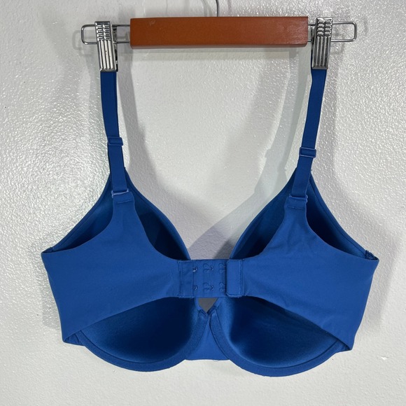 SKIMS Fits Everybody Everyday Bra Blue 36D Smooth Lift Wireless Underwire - Picture 3 of 8